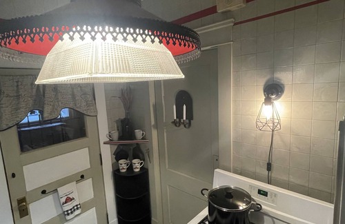 Detroit - Shoreway House | Edgewater Bohemian Beach Club - 6 bed 3.5 bath