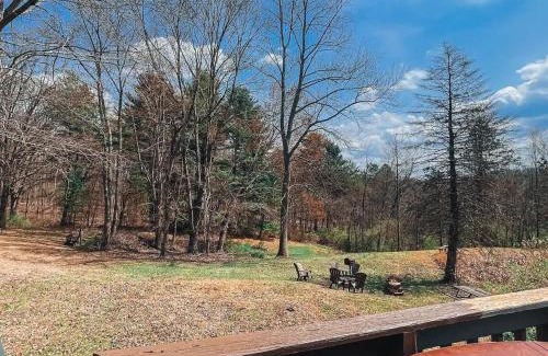 Rockbridge House | Edgewater Escape, Hocking Hills, Hot Tub, Pond