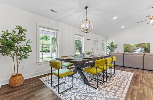 Jeffersonville - Clarksville House | Edgewood - Work Friendly & Near Downtown