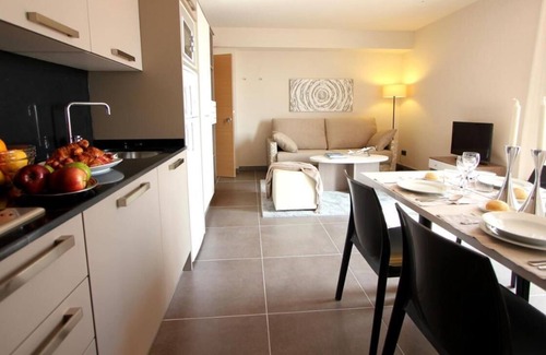 Sants-Badal Apartment | Edificio Aptos. Barcelona, Zona Sants, Consultar
