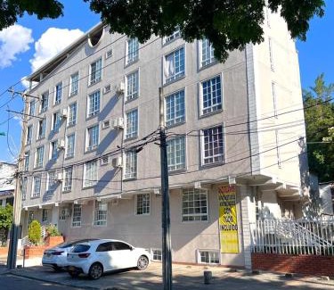Cali Apartment | Edificio Las Vegas Apto privado a 15 min de Clínica Valle del Lili y Univalle a 5 min de Unicentro