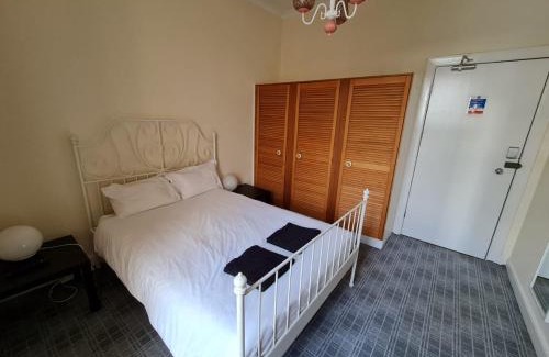 Newington House | Edinburgh Travel Guest House