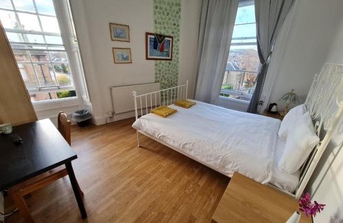 Newington House | Edinburgh Travel Guest House