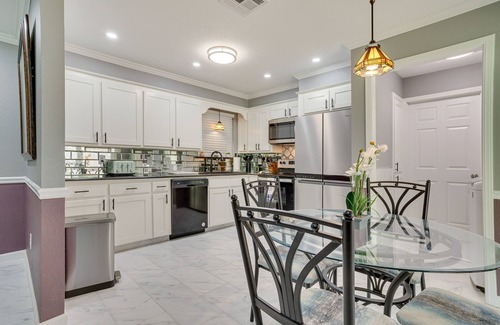 Edmond Cottage | Edmond Home Near Colleges, Lakes, & Shopping!