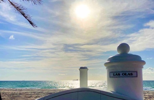 Hendricks and Venice Isles House | Efficiency 2 on water las olas/beach free kayaks