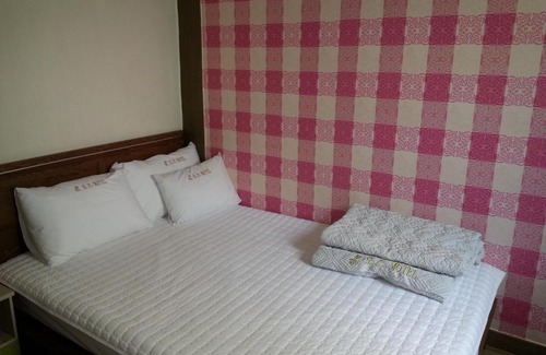 Yeonsan Hotel | Egg Motel