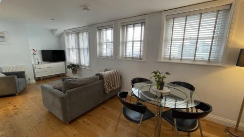 Kemptown Apartment | EI8HT Brighton Guest Accommodation