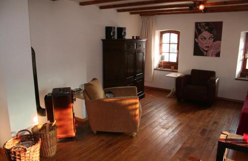 Eisenschmitt House | Eifel Duitsland fraai vakantiehuis met tuin