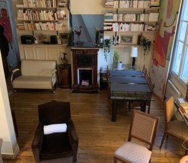 Quartier de l'Ecole-Militaire Apartment | Eiffel Tower - Quiet, charming apartment - 2 prs