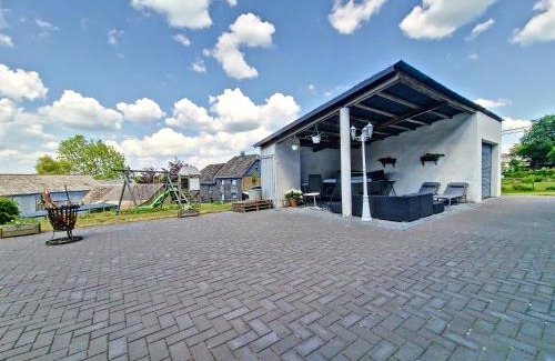 Buellingen House | Eiflia- Im Warchetal