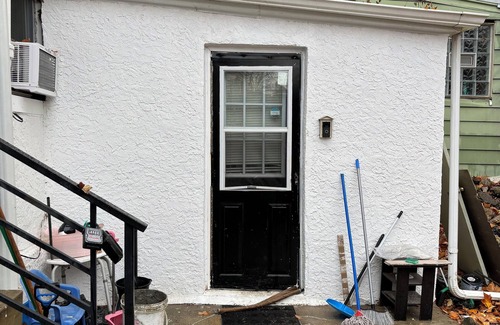 Olney-Oak Lane Apartment | Einstein hospital basement unit