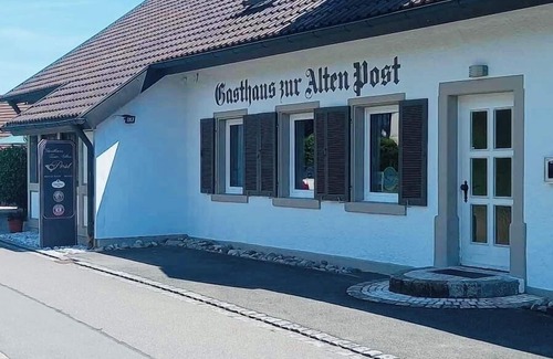 Gaienhofen Apartment | Einzelzimmer 14qm mit Dusche und Etagen-WC