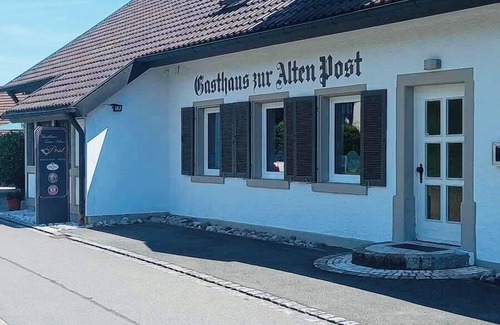 Gaienhofen Apartment | Einzelzimmer 9qm und Dusche und Etagen-WC