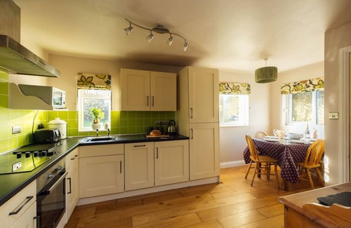 Nolton Cottage | Eira's Cottage - Tranquil Family Getaway Near Coast