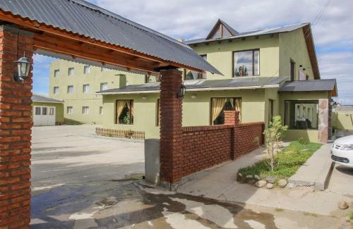 Comandante Luis Piedrabuena Hotel | El Alamo Hotel