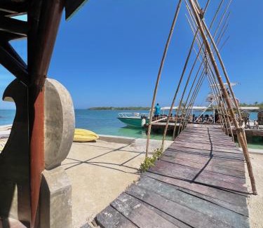 Isla Tintipan House | El Arca