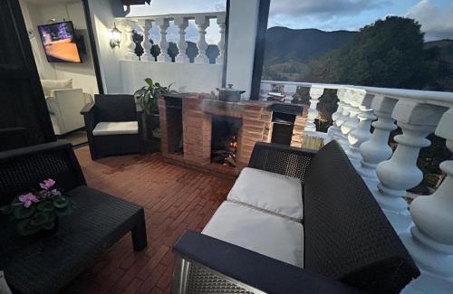 Medellin Apartment | El Balcón De Las Montañas