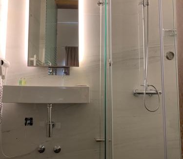 Tyre Hotel | El Boutique Hotel