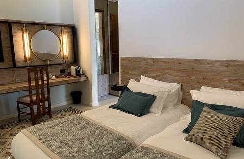 Tyre Hotel | El Boutique Hotel