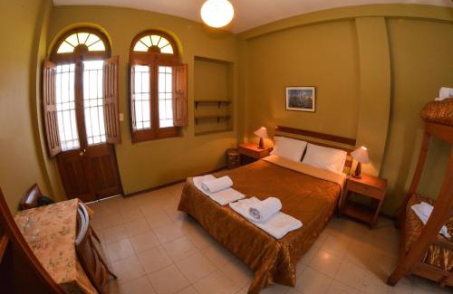Historical Center Bed & Breakfast | El Caminante Class