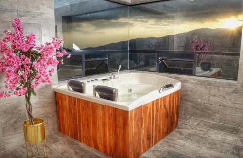Duitama House | El Encanto - La Trinidad, cabaña con jacuzzi