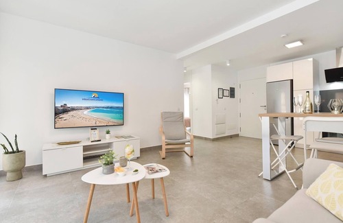 Las Palmas de Gran Canaria Apartment | El Corazon en el Puerto II by VillaGranCanaria