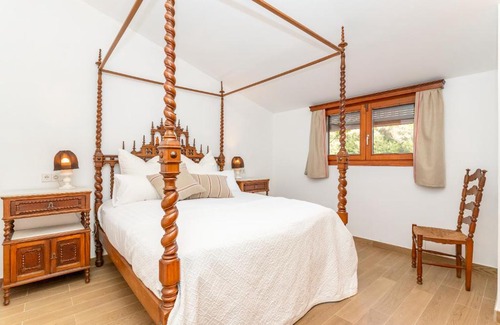 Can Ginebre Apartment | El Huerto - Großzügiges Appartment in Katalanischer Masia