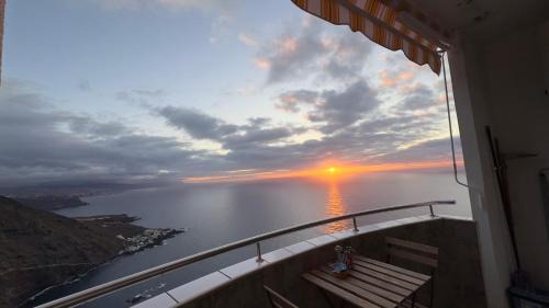 Puntillo del Sol Apartment | El mini balcón mágico