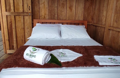La Macarena Bed & Breakfast | El Nido serene cabin with natural pool and chef 2