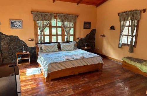 Puerto Velasco Ibarra Hotel | El Pajas