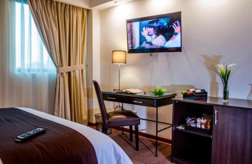 Santiago de Surco Hotel | El Polo Hotel & Suites