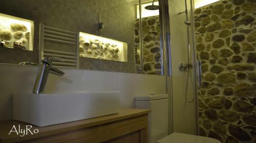 Cerezales del Condado House | El Vallín de Lan