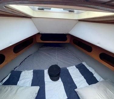 Puerto Calero Boat Rental | El Velero