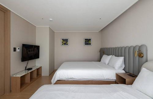 Haeundae Apartment | #Elbonstay with Haeundae Beach