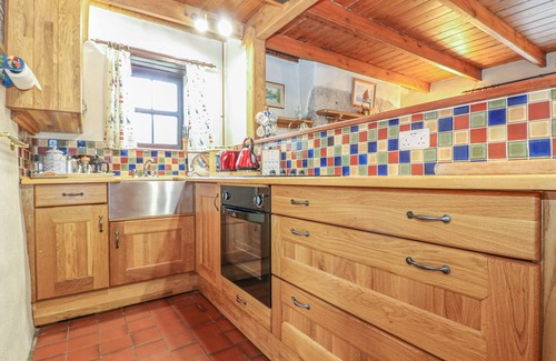 Penryn Cottage | ELDAMAR COTTAGE, pet friendly, character holiday cottage in Falmouth