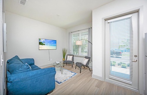 East Ybor Apartment | Electric, Chic, YBor, Channelside, 1BR - 5 ppl