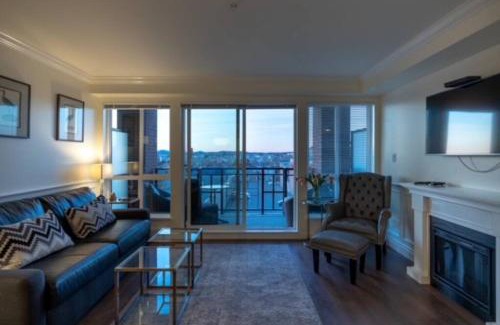 Downtown Victoria Apartment | Elegance at the Union