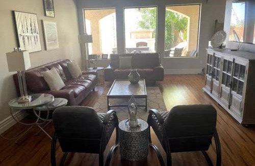 Mesa House | Elegance Meets Comfort