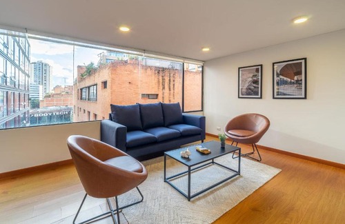 La Cabrera Apartment | Elegant 1BR In Chico