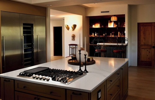 Tucson House | Elegant 2 bed Room retreat with views, upscale decor & full resort amenities