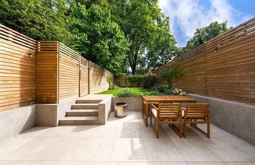 West Hampstead Apartment | Elegant 2BD Flat with Garden, West Hampstead