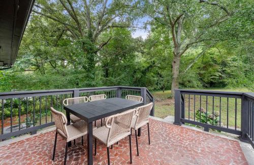 Church Street Apartment | Elegant 5-Bedroom Luxury Haven by Deity Villas