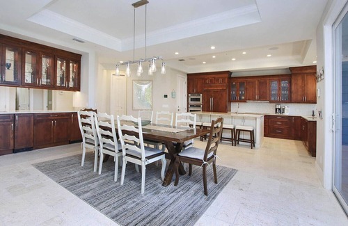 Captiva House | Elegant 5BR Beachfront Estate with Elevator, Private Pool & 3 Kings