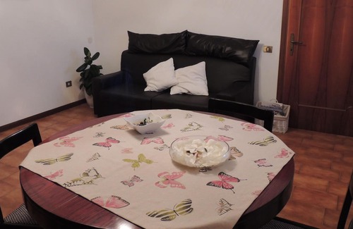 Santa Maria di Sala House | Elegant AND Quiet Single House: Holiday House OF THE SUN - Near Venice !!