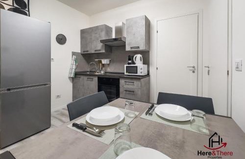 Sestri Ponente Apartment | Elegant Apartment - Airport 5min - AC - Smart TV