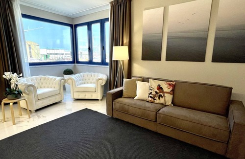 Viareggio Apartment | Elegant apartment with air conditioning and elevator