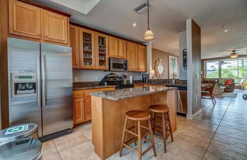 Bradenton Beach House | Elegant Beachfront Getaway ~ Heated Pools ~ HotTub