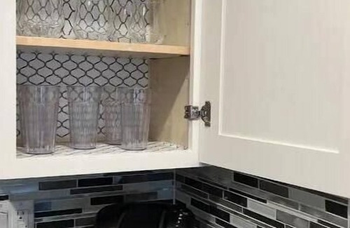 Santa Ana House | Elegant/business/retreat King bed/RokuTV/1br 1bath