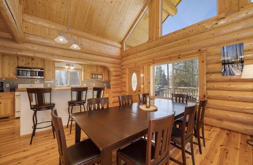 Grand Lake Cabin | Elegant cabin near Rocky Mtn NP w/deck & BBQ