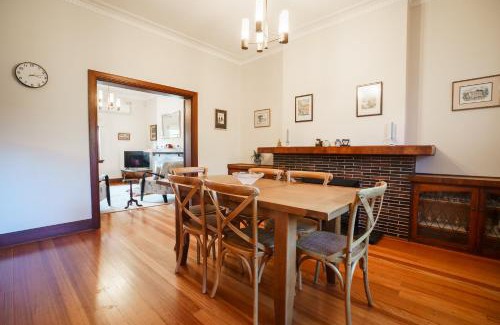 Caulfield North House | Elegant Caulfield North Family Home